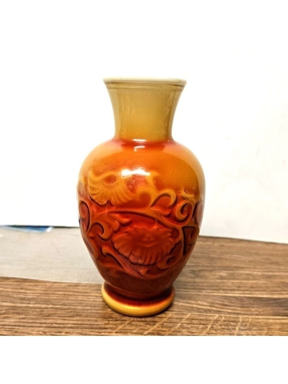 Vintage 80s Avon Oriental Red Spring Glass Vase